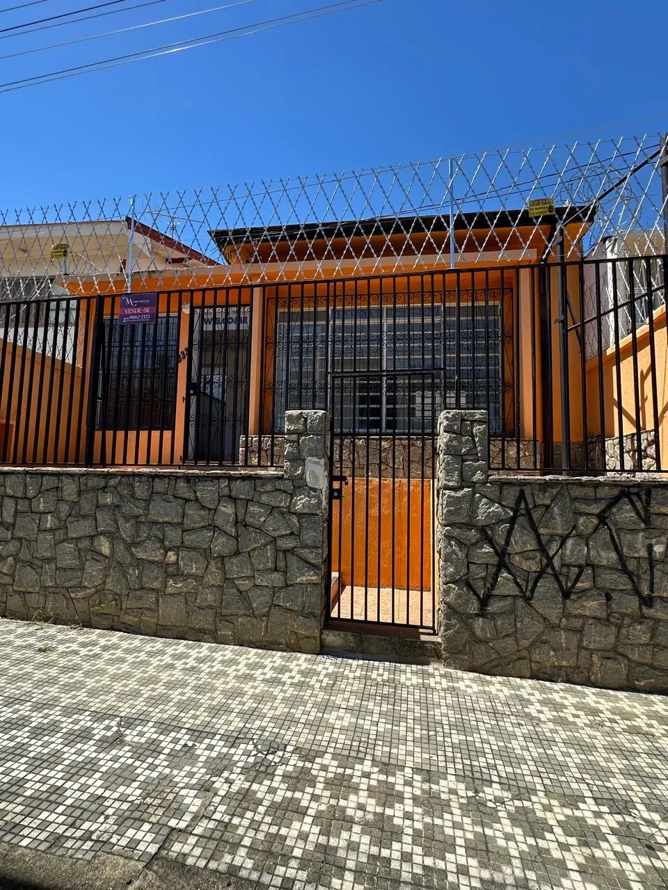 Casa no Centro de Pindamonhangaba, Próxima ao Museu – Ótima Para Moradia ou Comércio